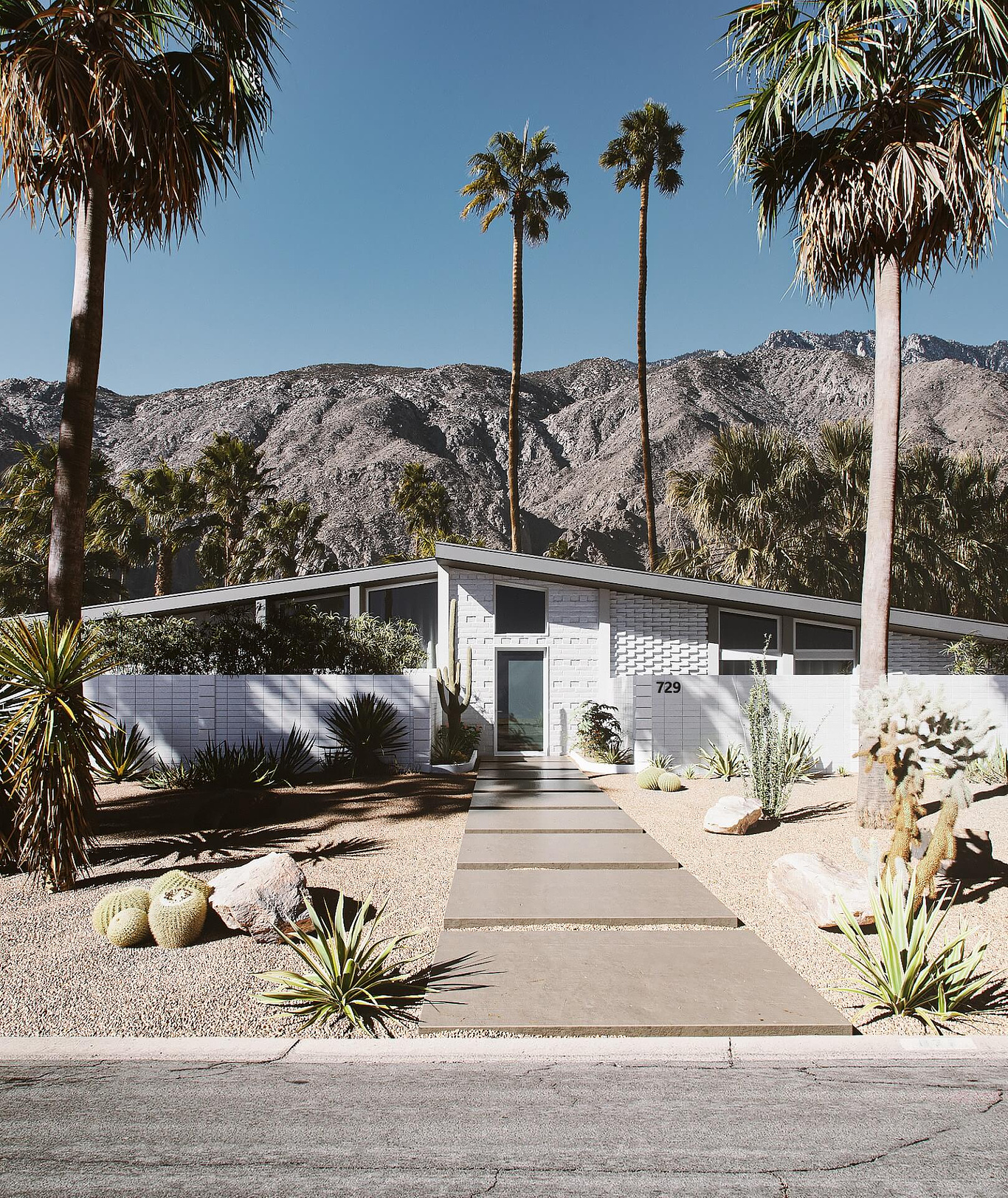 Retro Californian Vibes in an Exterior 3D Rendering | ArchiCGI ...